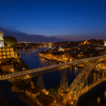 Roteiro de Miradouros do Porto para Fãs de Fotografia Noturna